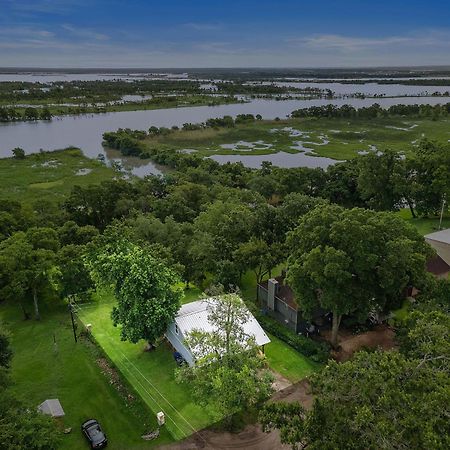 Old And Lost River Home On The River By Super Hosts Instant Book Barbers Hill Wifi Work Space Fishing Hunting Bird Watching Baytown Esterno foto